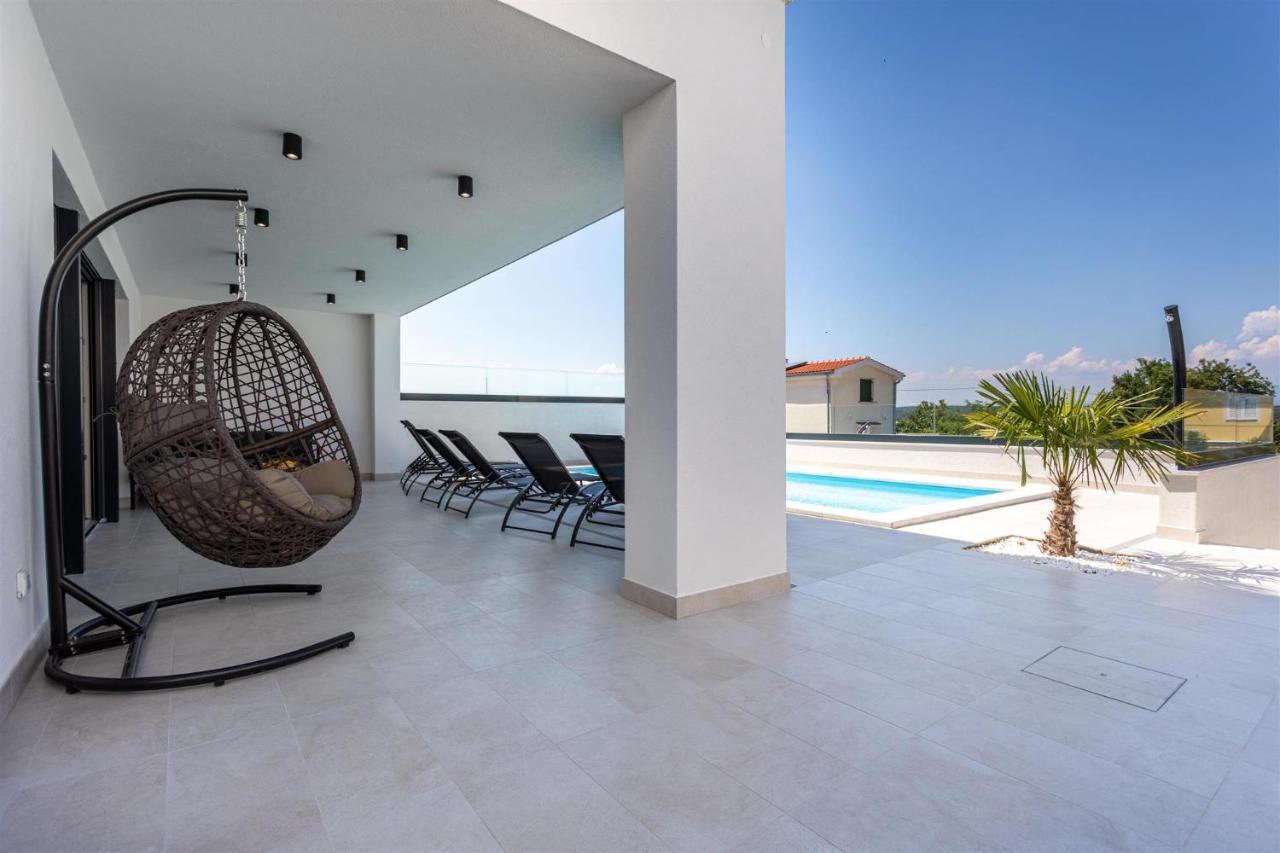 Villa Manhattan Dobrinj Exterior foto