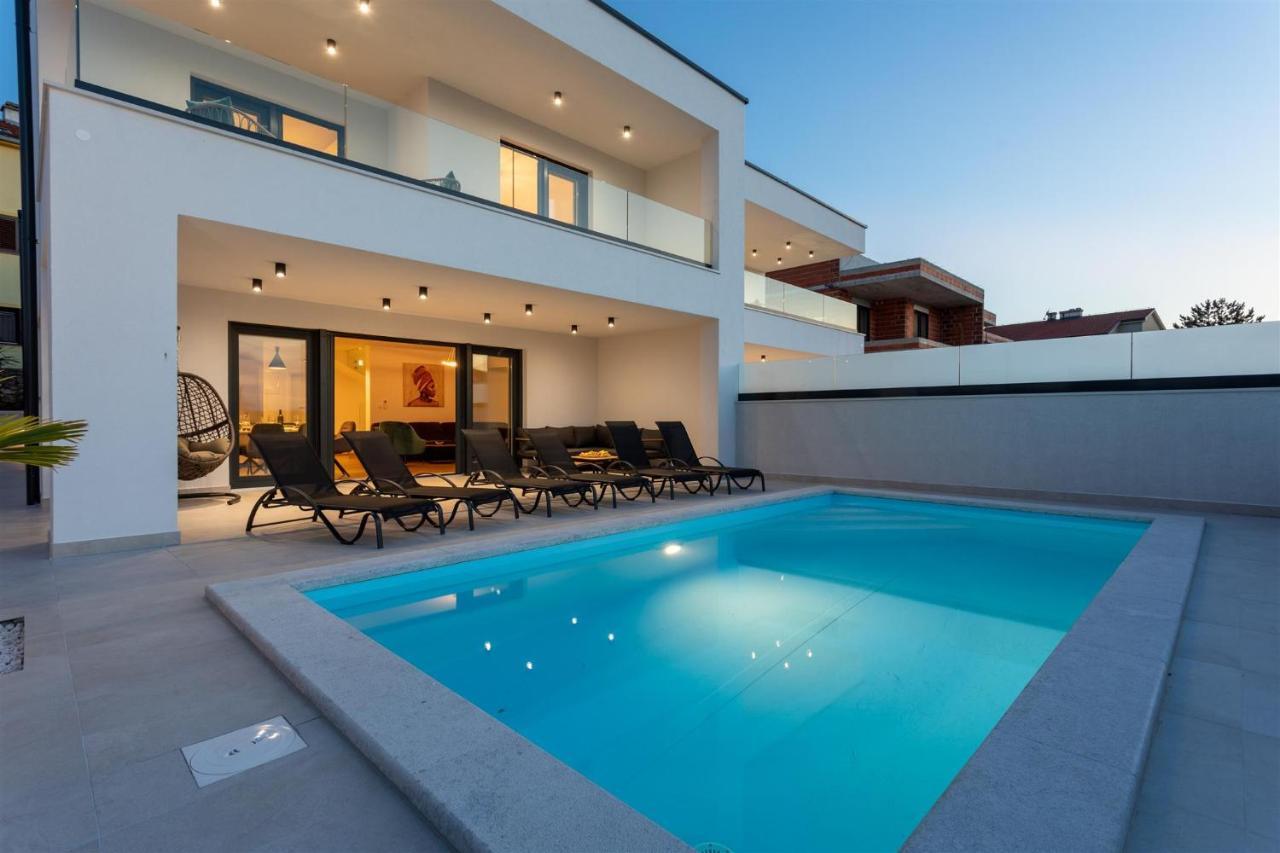 Villa Manhattan Dobrinj Exterior foto